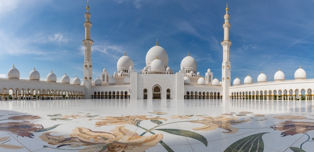 Shutterstock 2454556175